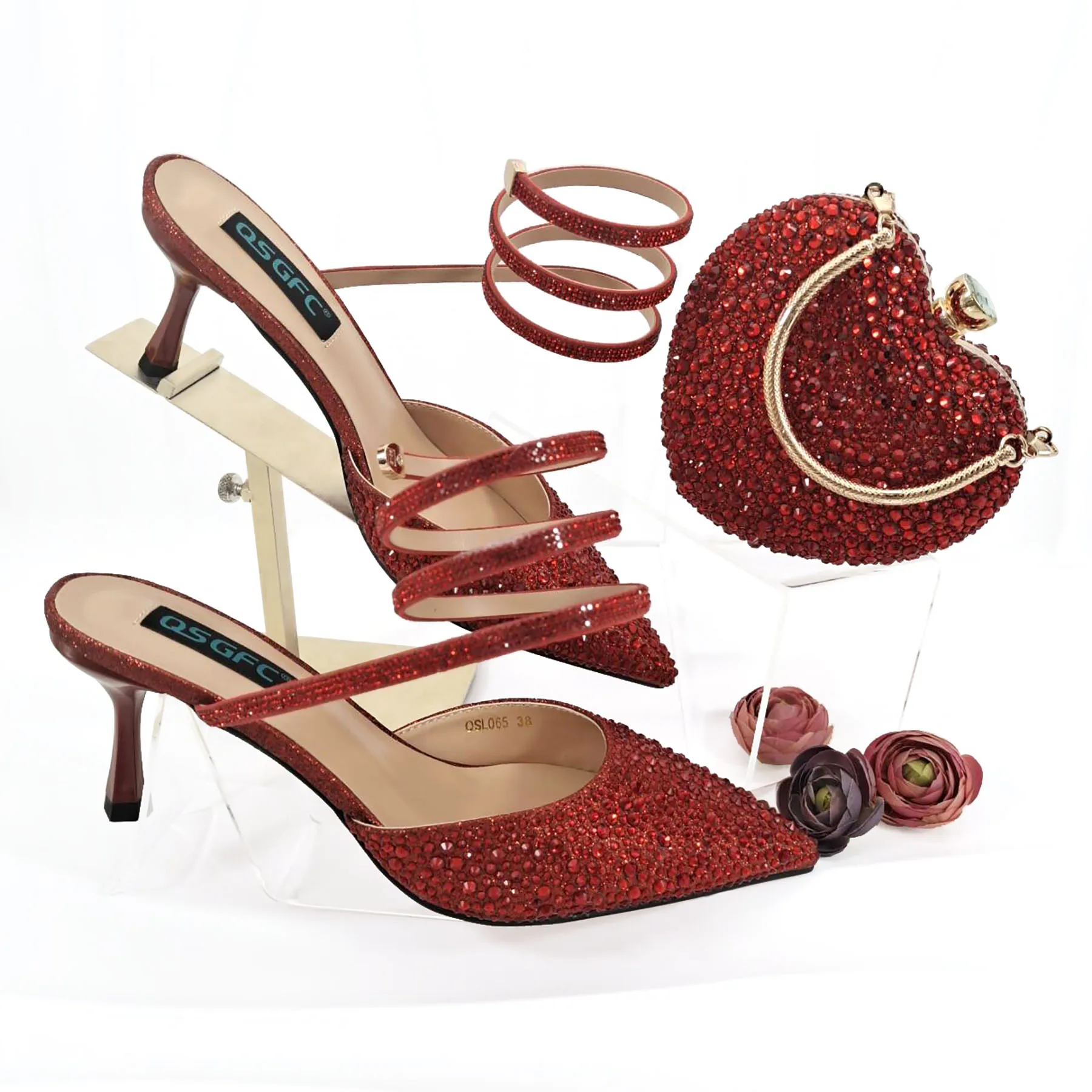 

Nigeria's Best-selling Heart-shaped Mini Bag And Stylish Spiral Design Lace-up Heels For Parties And Everyday Life