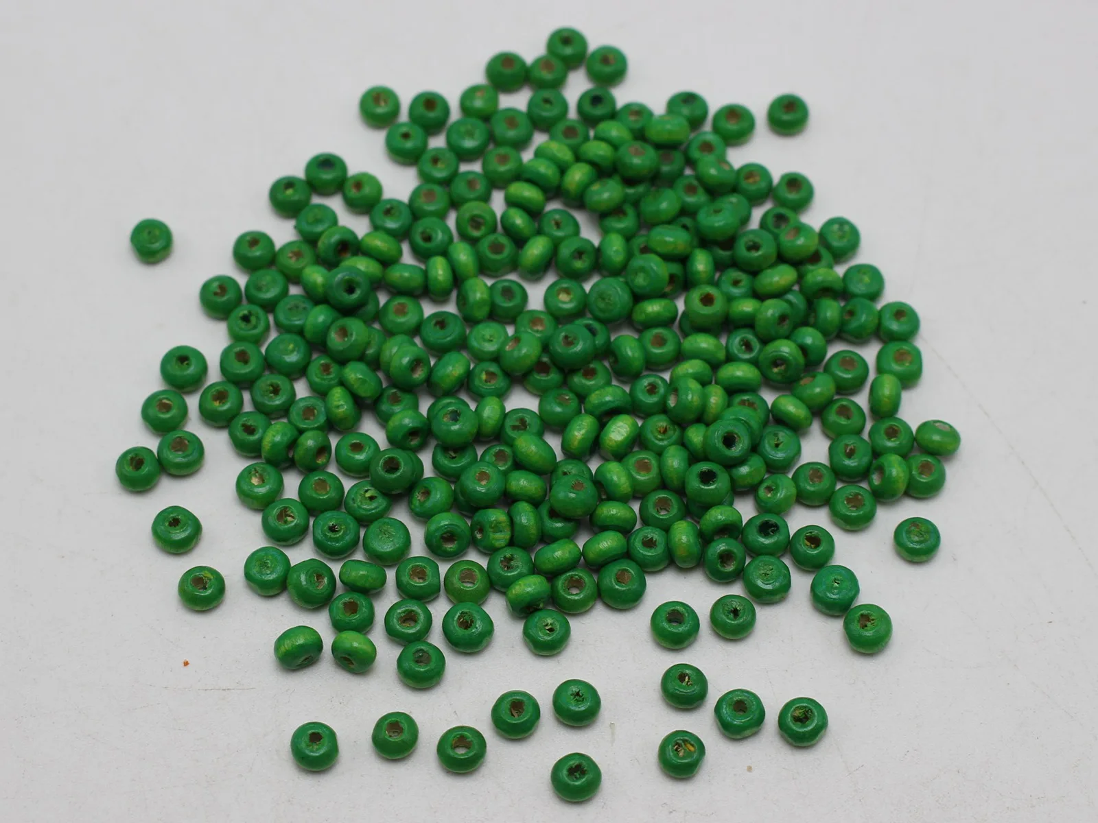 1000  Green 4mm Round Wood Seed Beads~Wooden Spacer Beads