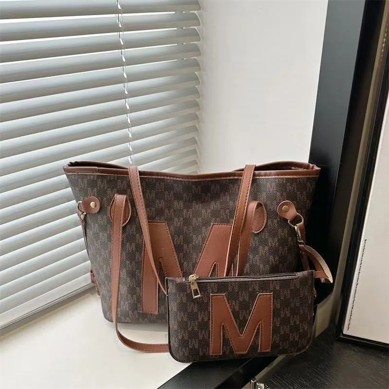 

Monogrammed Tote Bag & Mini Bag Set Stylish Purses with Logo Accents Large Capacity Handbags Shoulder Bag for Women's Daily Use