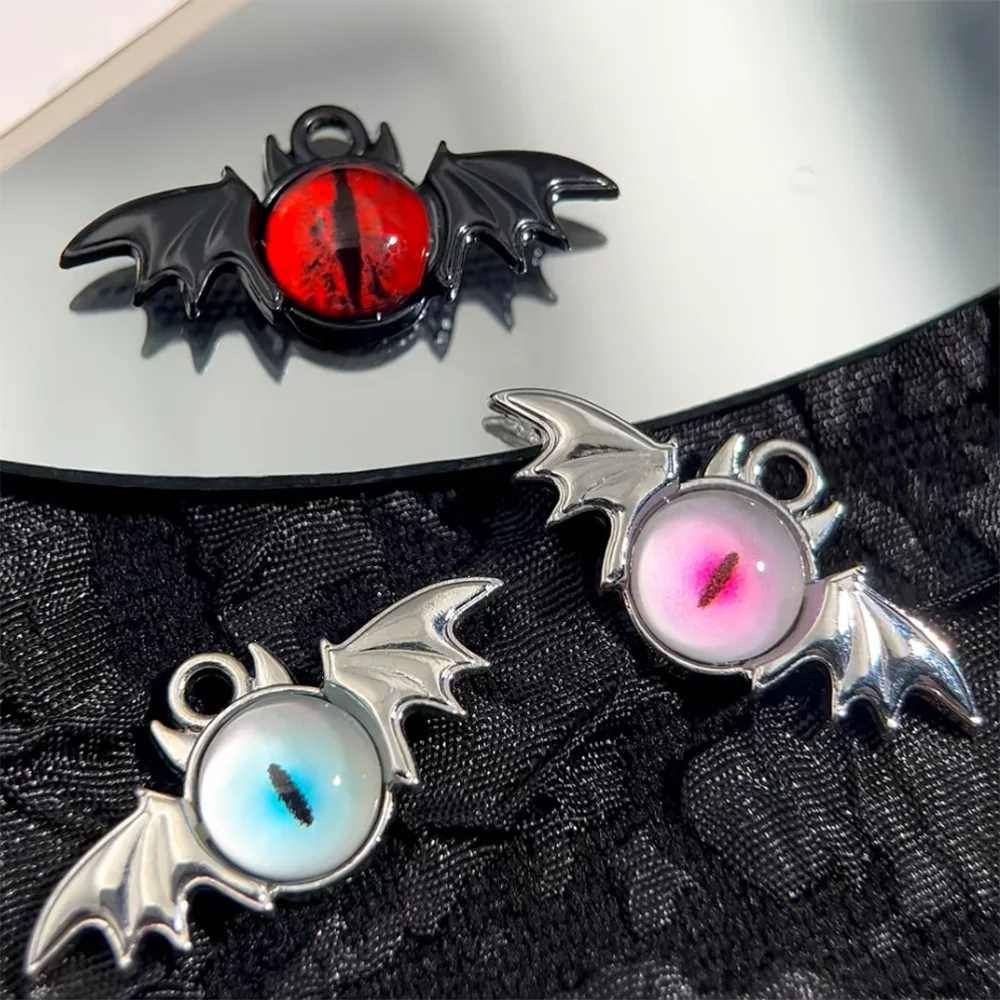 

5pcs/lot Dark Wind Alloy Bat Magic Eye Pendant For DIY Anime Peripheral Necklace Keychain Bracelet Necklace Creative Jewelry