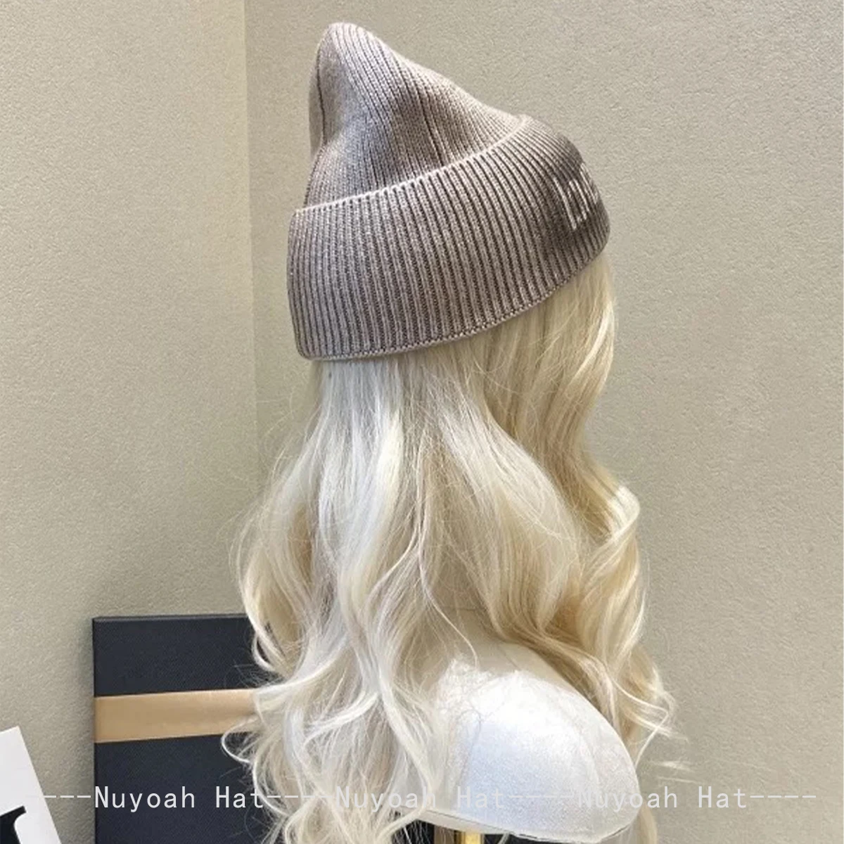 جديد الرجال النساء الشخصية النافثة للحبر رسائل قبعات منسوجة الدافئة عادية ظلة الكورية بيني الشارع تنوعا موضة ريترو تصميم الإضافية