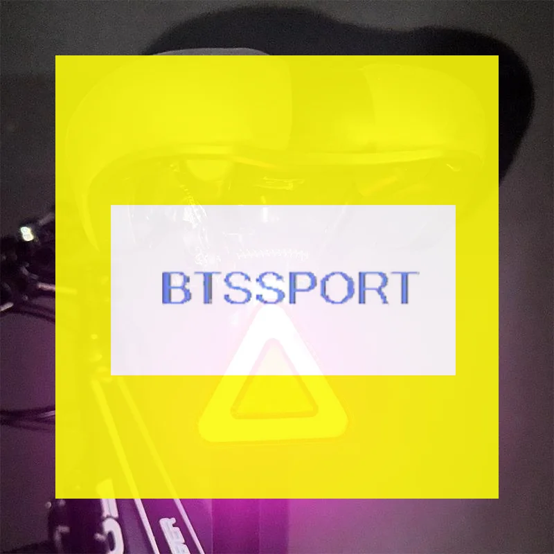 (HB05)Bike Triangle Reflective Signs Safety Warning Pendant Night Riding Reflective Patch Portable Multi Functional Label