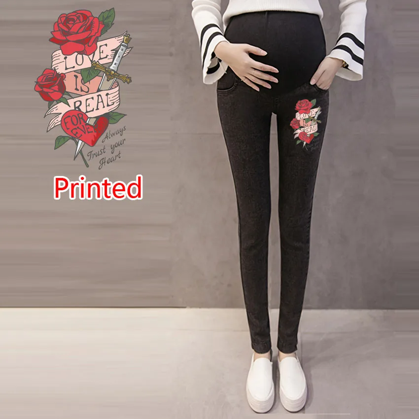 

Джинсовые джинсы для беременных, брюки с принтом Love Is Real, одежда для беременных, леггинсы для кормящих беременных, джинсы Gravidas для беременных