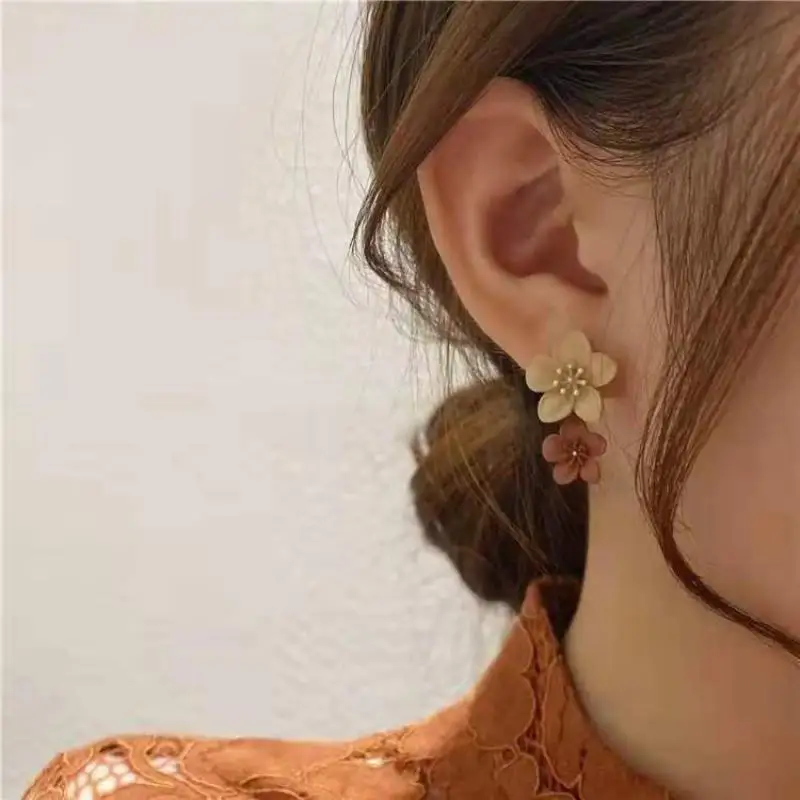 Sweet Elegant Contrast Flower Drop Earrings For Women Earing Jewelry Earings Vintage French Simple Versatile Flowers Earrings