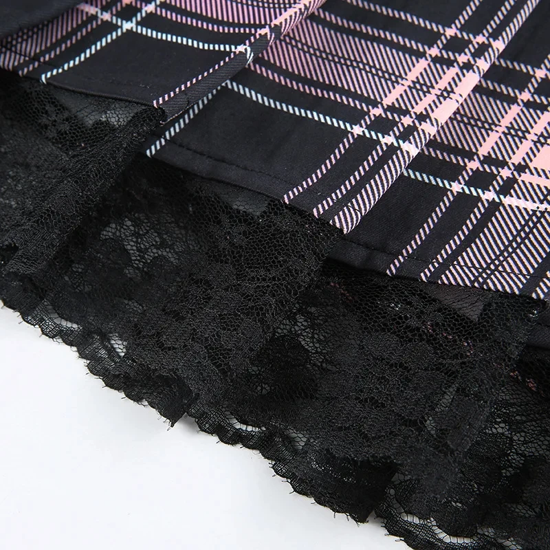 تنورة منقوشة على الطراز القوطي مع شريط برباط علوي من الدانتيل تنورة قصيرة ذات ثنيات عالية الخصر للسيدات تنورة قصيرة للفتيات الإلكترونية Alt Y2K Grunge