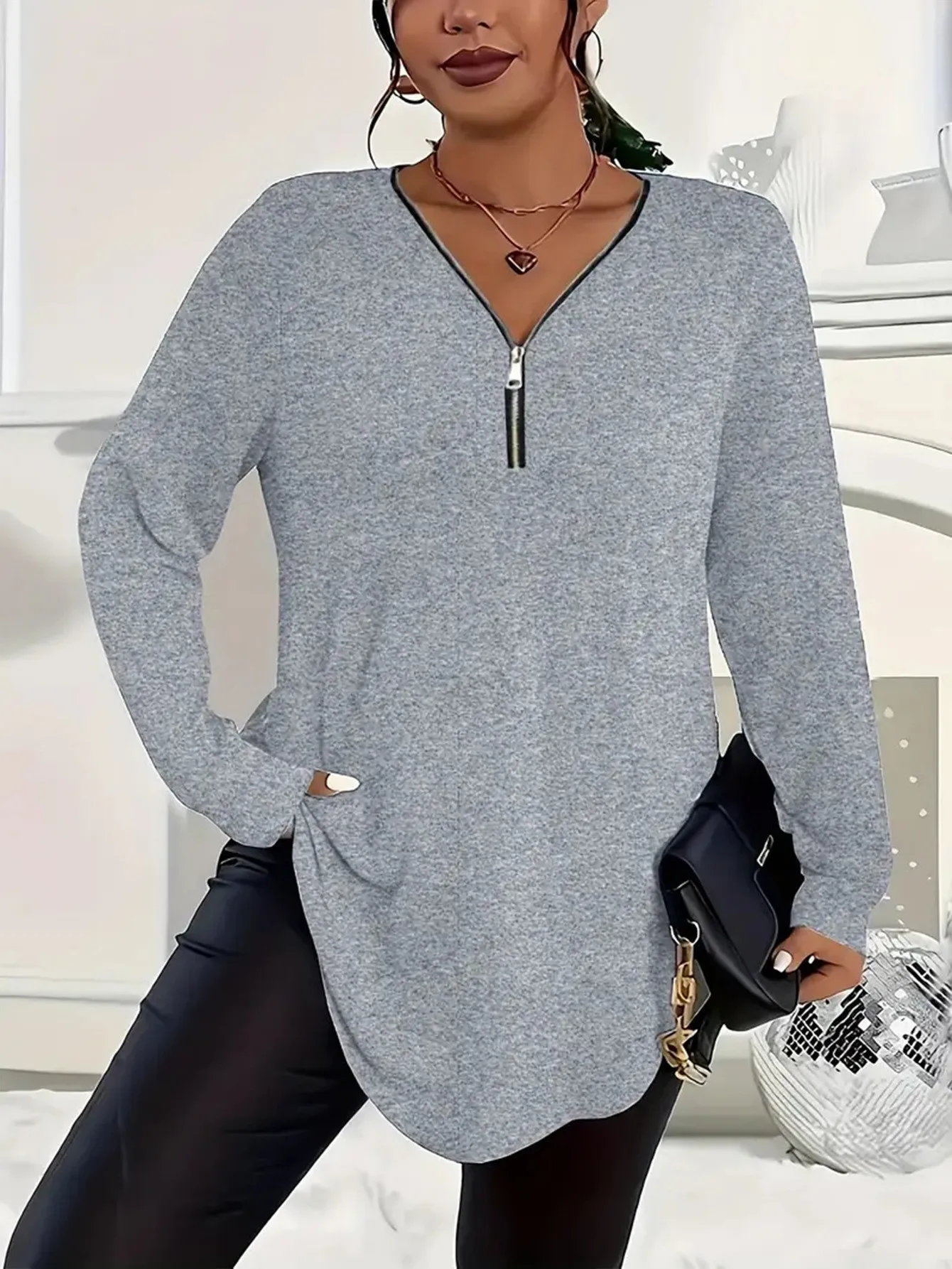 เสื้อแขนยาวคอวีทรงหลวมแบบใหม่สำหรับผู้หญิงไซส์ใหญ่  สำหรับฤดูใบไม้ร่วง  พร้อมชายเสื้อโค้ง  สไตล์ลำลอง