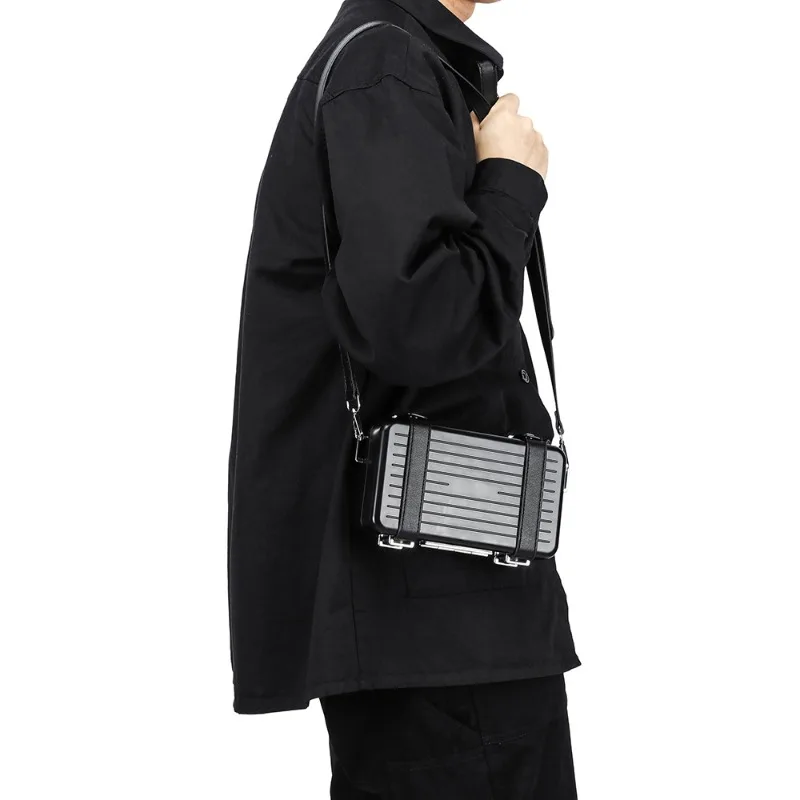 موضة جديدة حقيبة كتف رجالية ماركة فاخرة حقائب كتف Crossbody الرجال النساء هارد شل صندوق شكل مربع حقيبة رافعة حقائب اليد