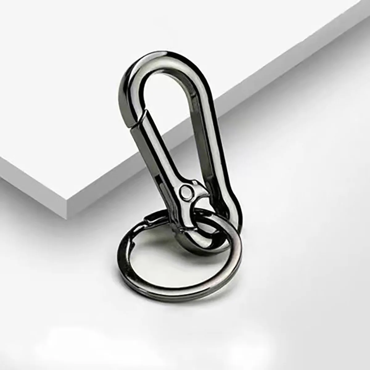 4Pcs Carabiner Clip Keychain Metal Carabiner Shape Key Ring Keyring Key Holder Clips Hook Holder Organizer for Car Keys Finder F