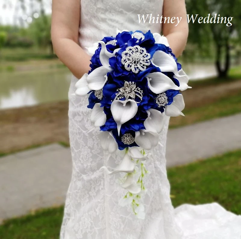 Cascata Royal Blue Wedding Flowers Bouquet da sposa perle artificiali Bouquet da sposa in cristallo Bouquet De Mariage Rose