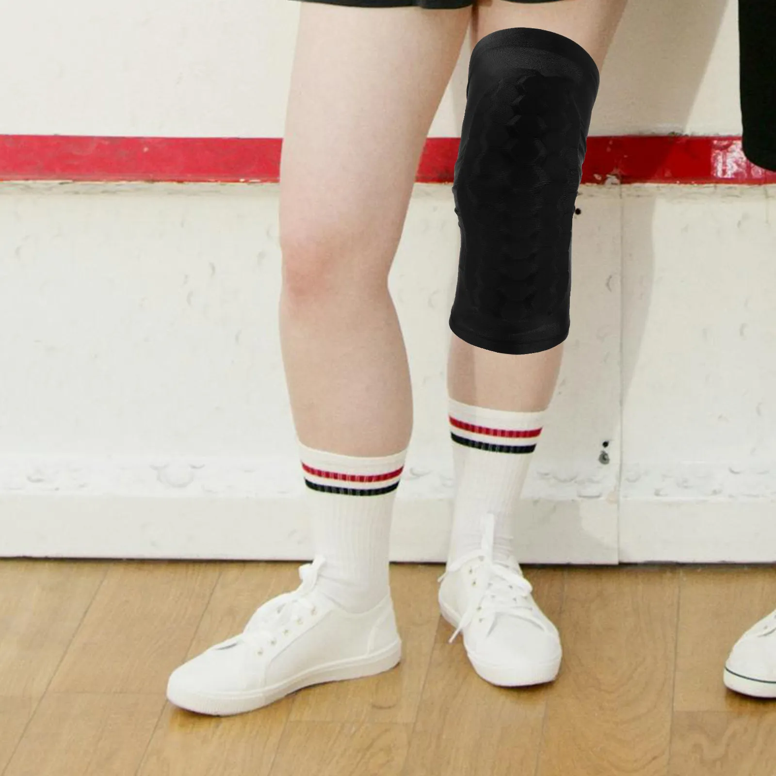 

1 пара футбольных щитков для голени с вентилируемой компрессионной подкладкой для мужчин, женщин и молодежи, защита голени для футбола и баскетбола, рукава-накладки на ноги