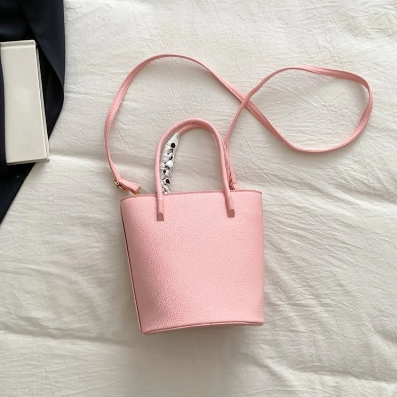 

2025 New High-end Luxury Brand Ladies Leather Shoulder Bag Famous Designer Classic Paris Simple Elegant​