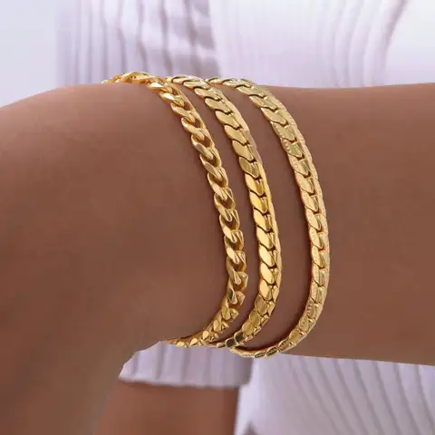 Vnox 6mm Flat Cuban Chain Bracelets for Women Girls, Macrame Edge Curb Links Bracelet,Gold Plated Stainless Steel with K18 Stamp