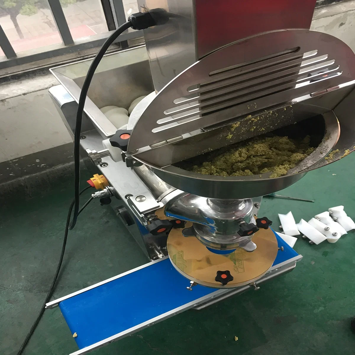 Food Machine Making Cheese Ball Equipment for Small Business