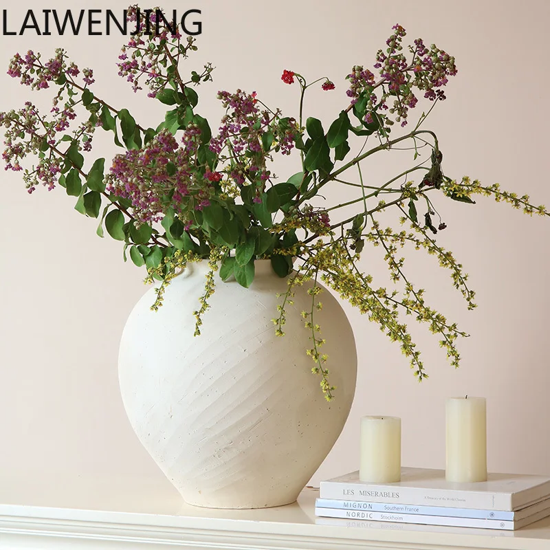 Hlz Black Vase Medi…