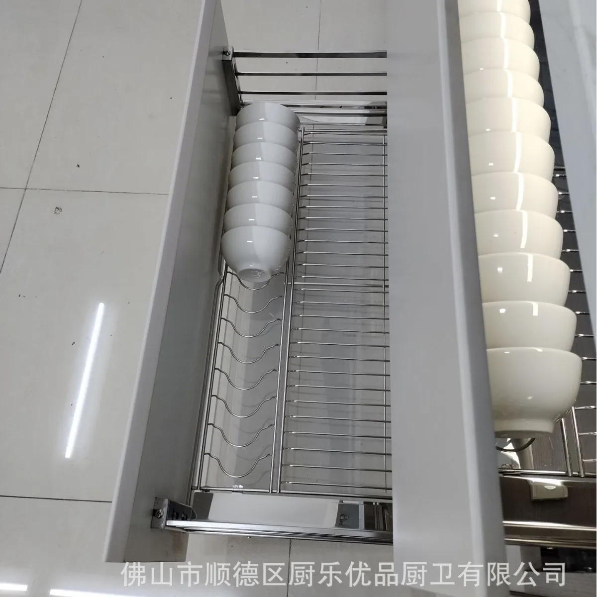 

Stainless steel 304 flat steeldish basket kitchen cabinetbasket double buffer drawer type three-sided dishbasket