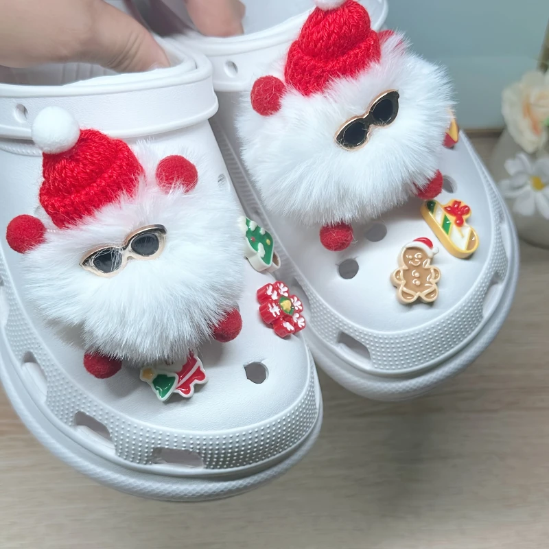 

New 8pcs Christmas Plush Shoe Charms Adorable Clog and Sandal Decorations for DIY Accessories and Festive Fashion Party Gifts