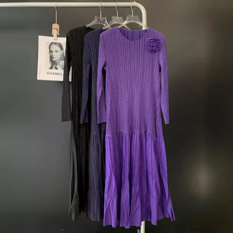 

Miyake Round Neck Long Sleeved Pleated Three-dimensional Chest Flower Dress, Solid Color Patchwork Large Hem Maix Dress