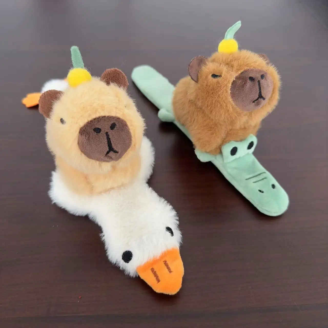 Kawaii Capybara Snap Circle Plush Toys Cute Capybara Plush Pendant Keychain Kids Backpack Decor Party Gift Fluffty Doll Toy