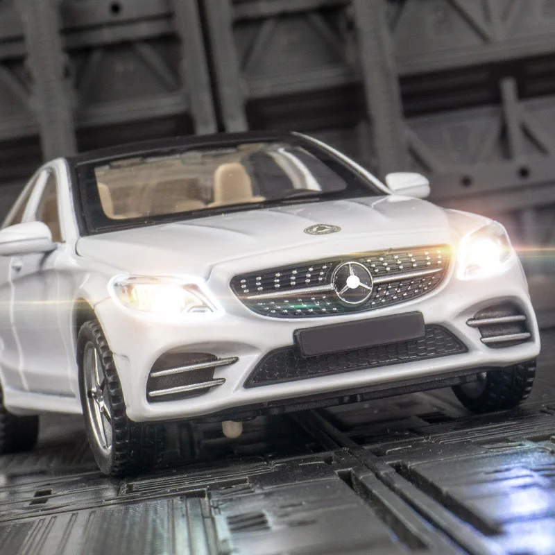 1:32 Mercedes Benz C260L Legierung Diecast Modell Spielzeug Autos Sound Licht Zurückziehen Metall auto für Jungen Geschenke