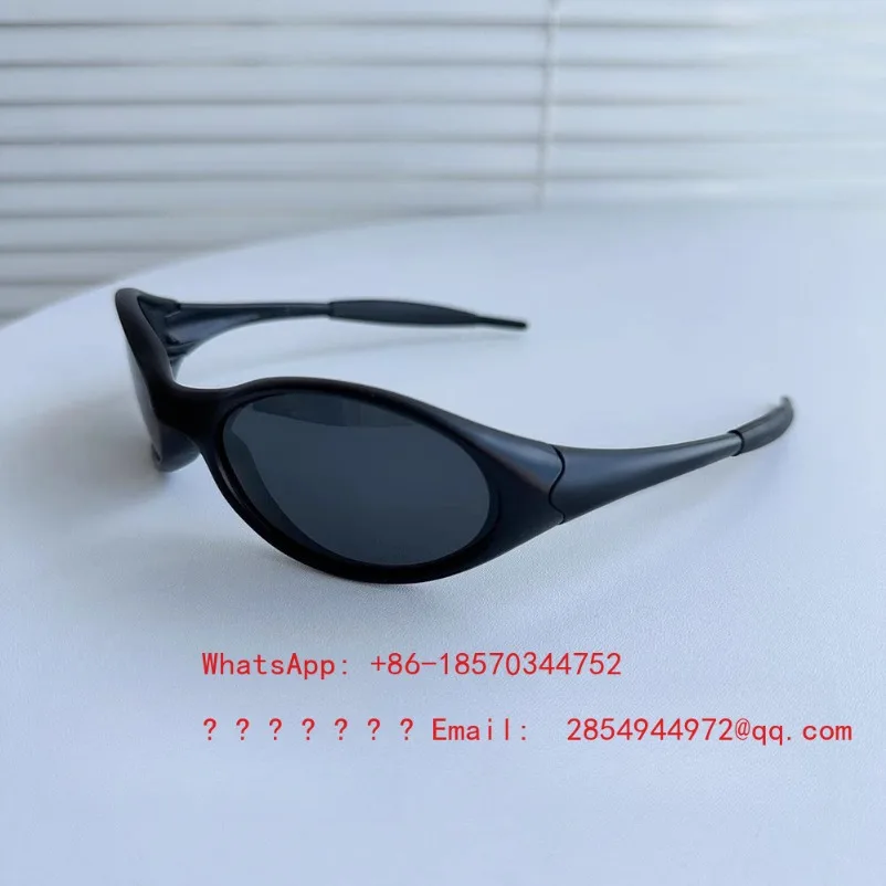 

Vintage Heavy Industry Punk One-piece Sunglasses, Silver Avant-garde Concave Cycling UV-proof Sunglasses