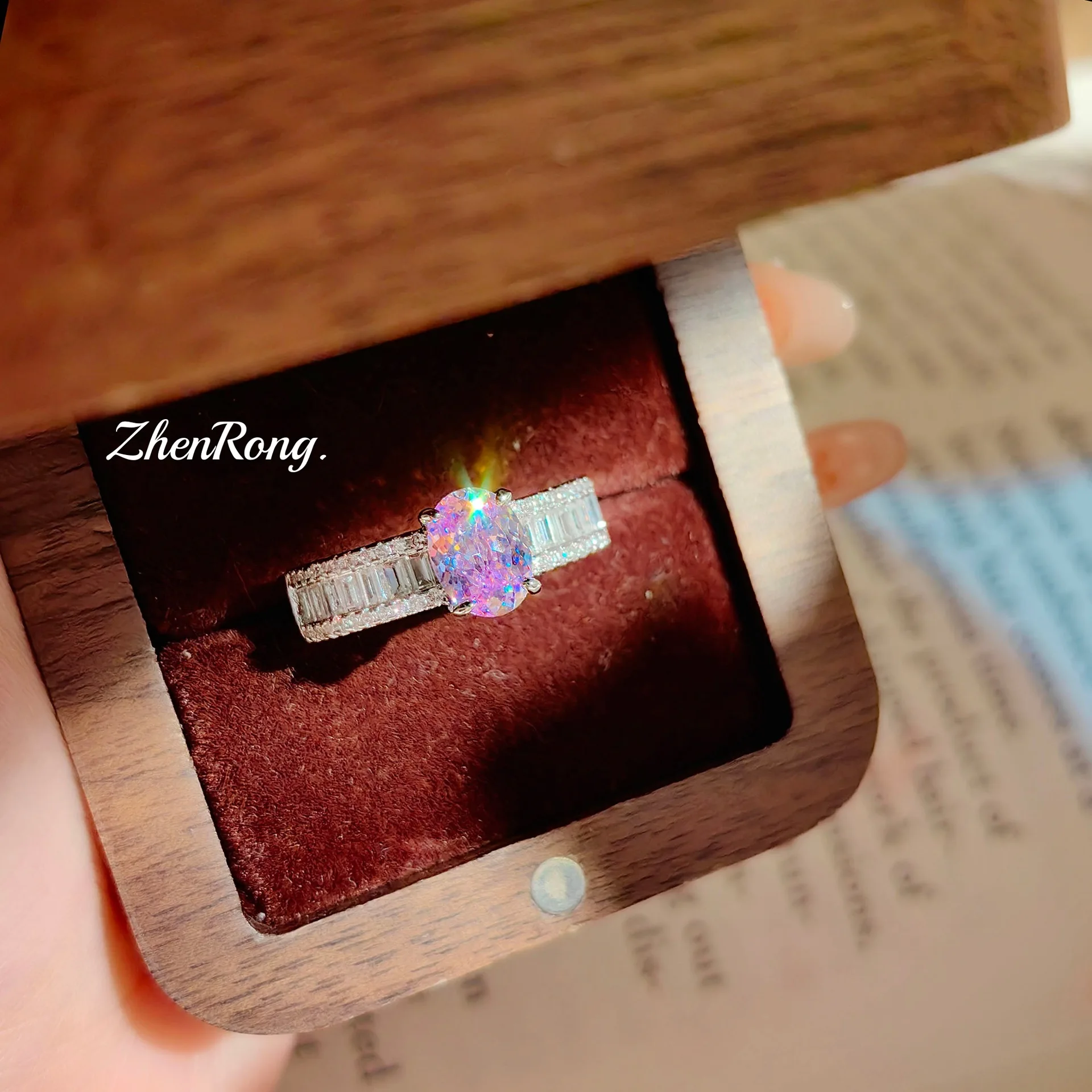 Compact and exquisite, super sparkling egg shaped ice flower purple ring, high carbon diamond women's ring, daily accessories