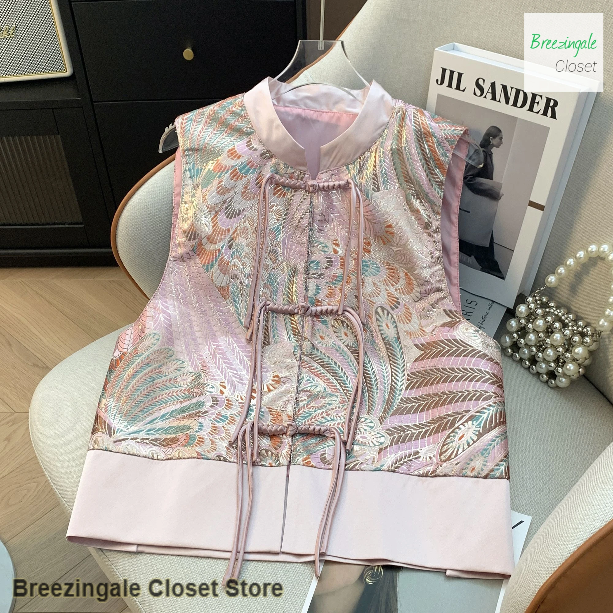 

New Chinese style vest women's spring and autumn fashion temperament Joker national style retro buckle jacquard stitching vest