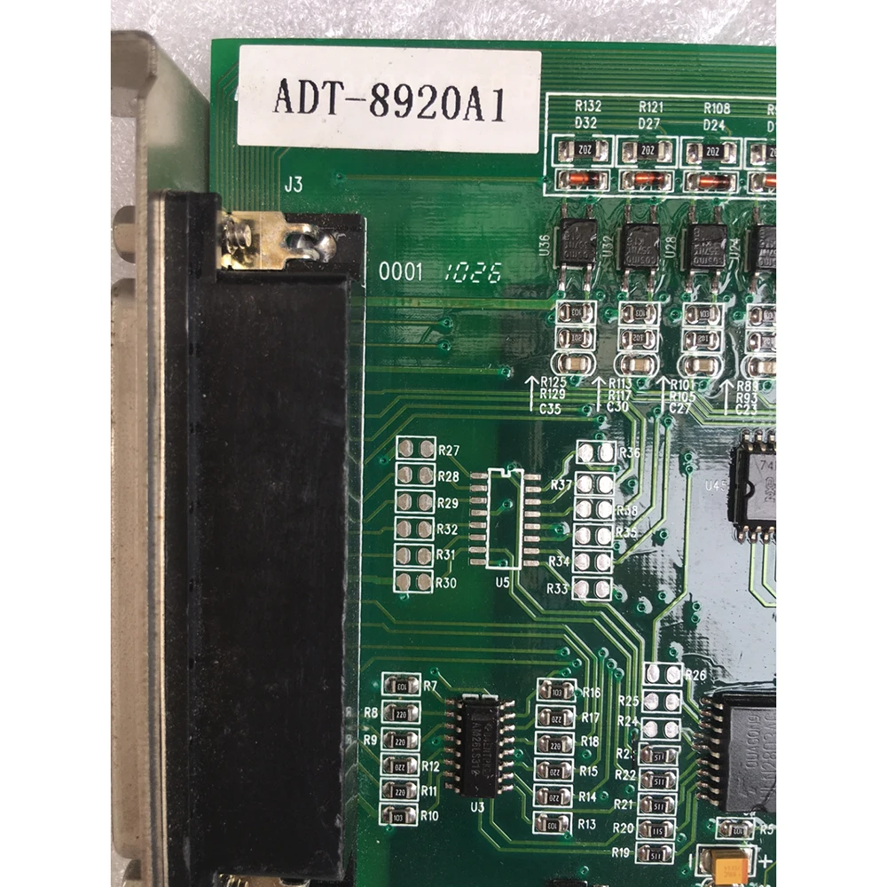 

Высокопроизводительная плата управления шагом Физическое изображение ADT-8920A1