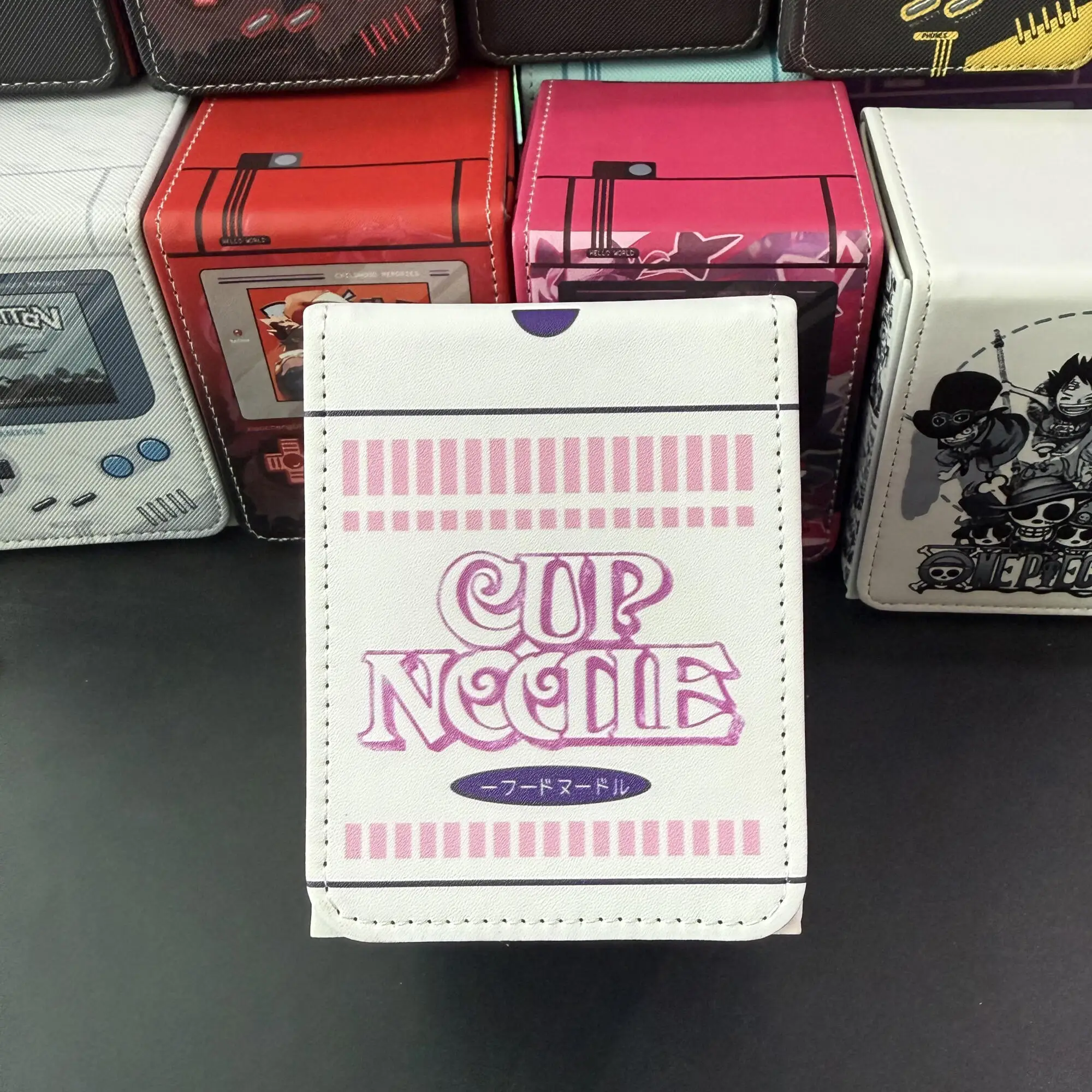 لتقوم بها بنفسك Ptcg Gengar صندوق تخزين بطاقات لطيف Ws Opcg Ptcg Gengar لذيذ كوب المعكرونة الجلود الراقية صندوق تخزين البطاقات دمى هدايا #2