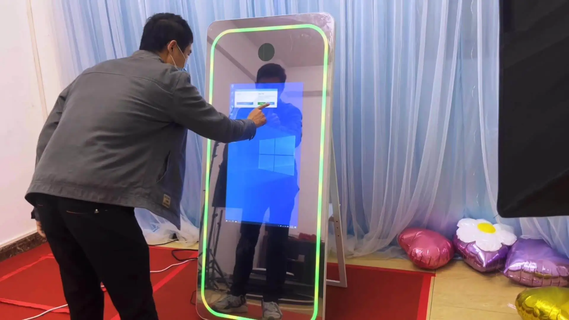 55'' Selfie Magic Photo Mirror Booth Case Magic Mirror Photobooth With Camera Printer Metal Shell Video Booth Flight Case