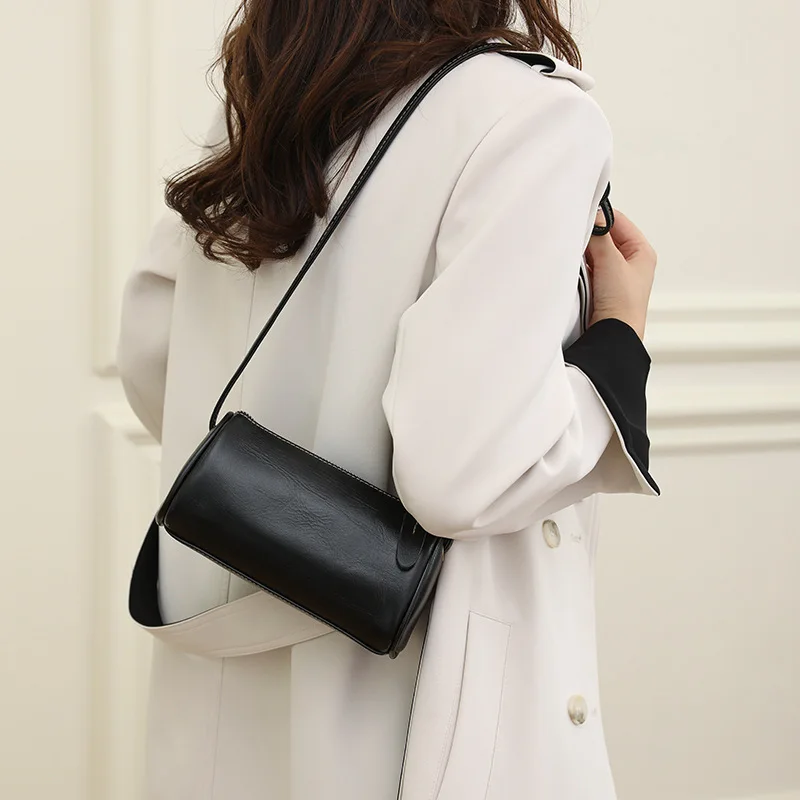 

Top-grain cowhide women's mobile phone storage single-shoulder crossbody bag Women's pillow bag