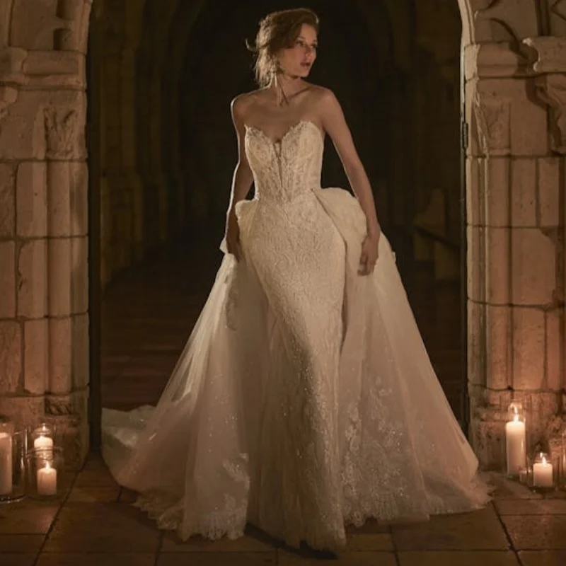 Vestido de novia de sirena sin tirantes con escote en forma de corazón de lujo, encaje de cola de tul desmontable, cuentas exquisitas, encantador vestido de novia personalizado
