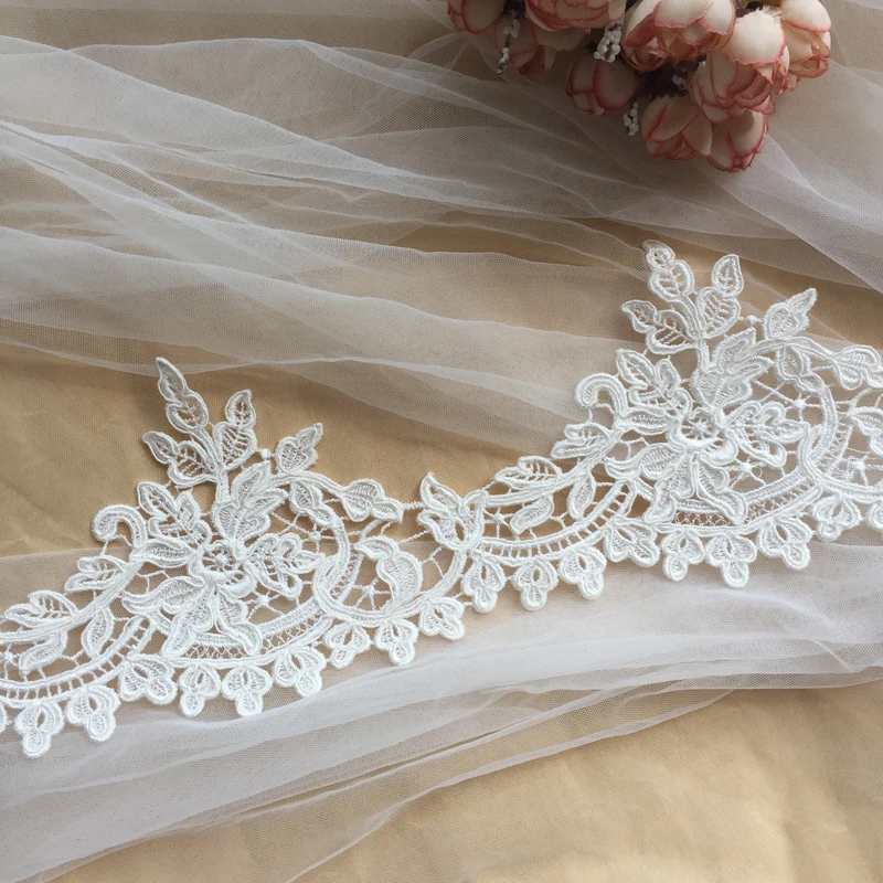 Floral Embroidery Lace Trim Boards Simple Elegant Hollow Out Lace With Guipure