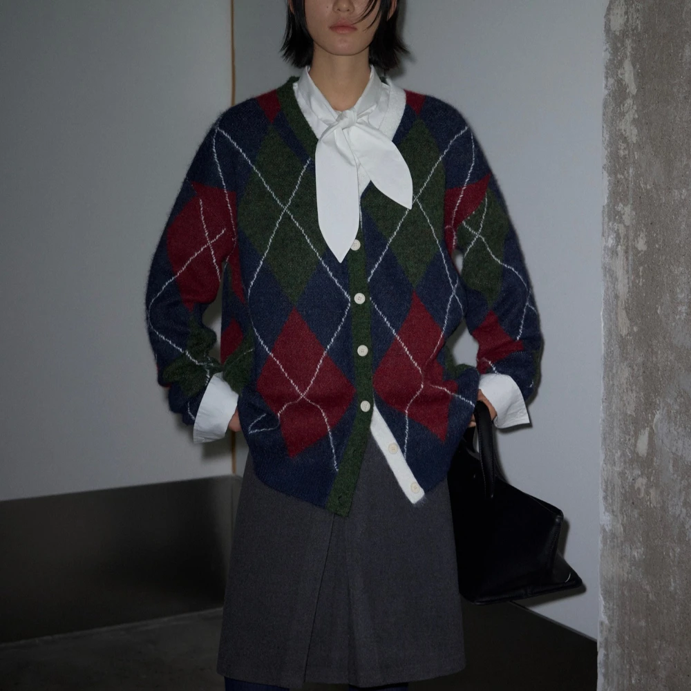 TWOTWINSTYLE Hit Color Spliced Plaid Vintage Sweater Female O Neck Long Sleeve Loose High End Women's Sweaters Autumn Fashion