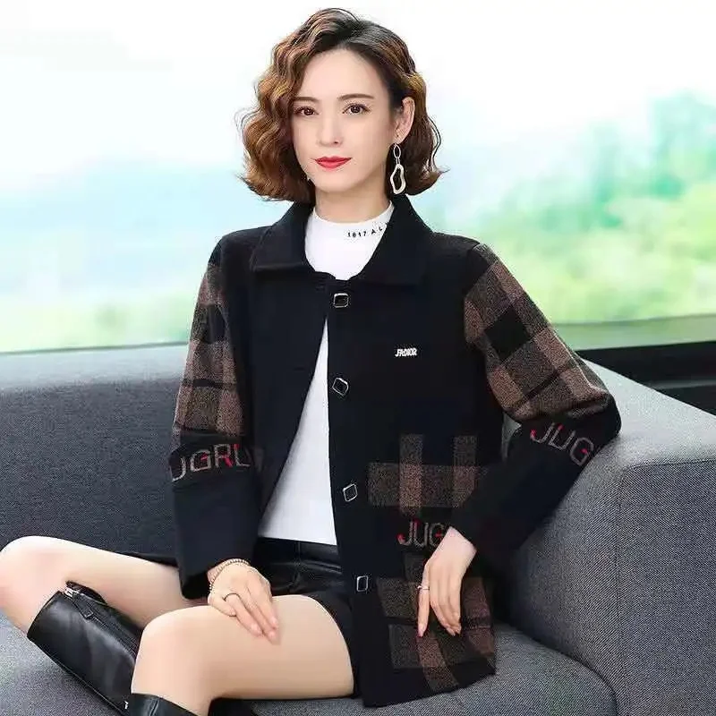 Woolen Mäntel Frauen Herbst Winter Neue Mutter der Revers Plaid Jacke Mittleren Alters Ältere Lose Kurze Outwear Strickjacke Weibliche