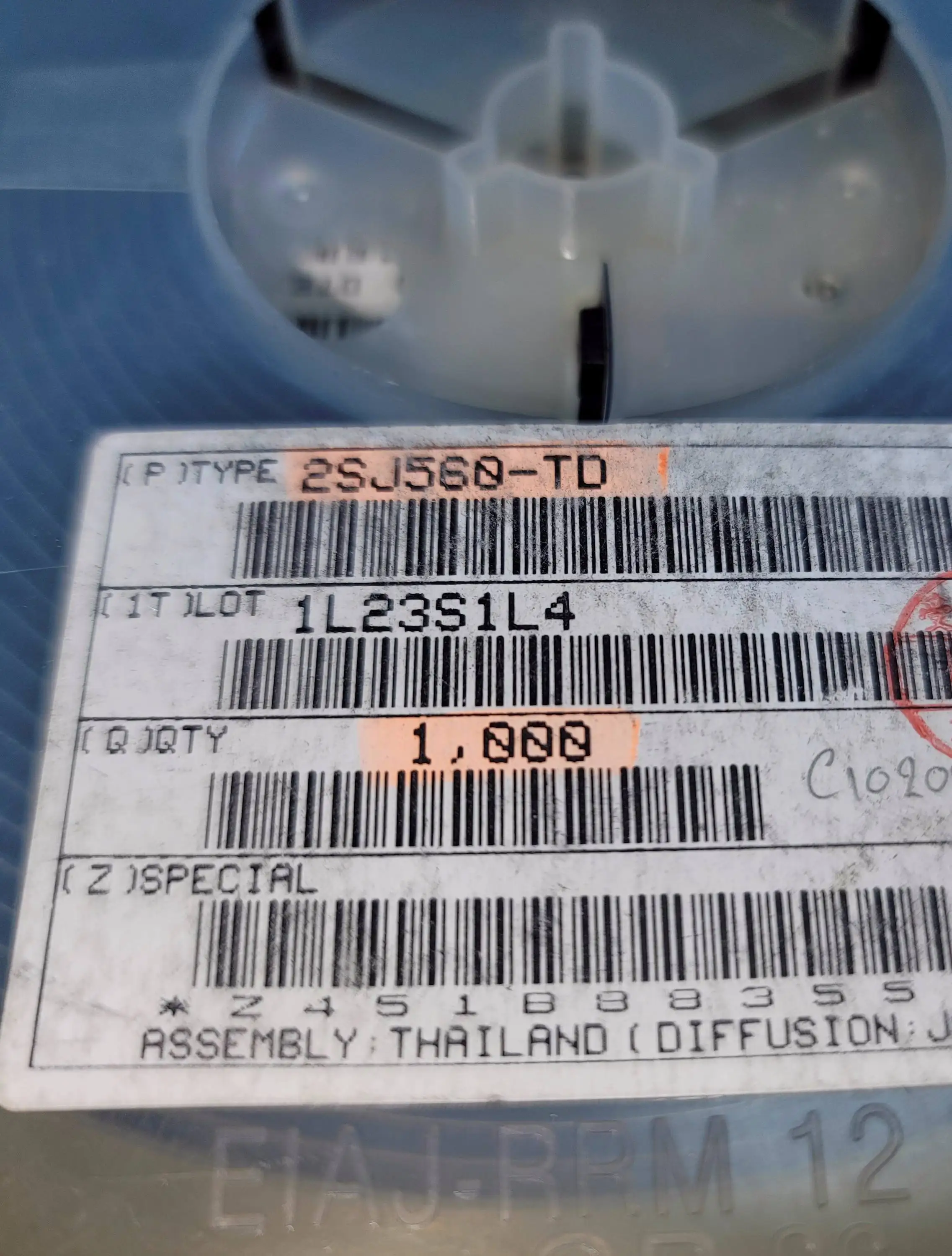 

10pcs 2SJ560-TD/JL SOT89