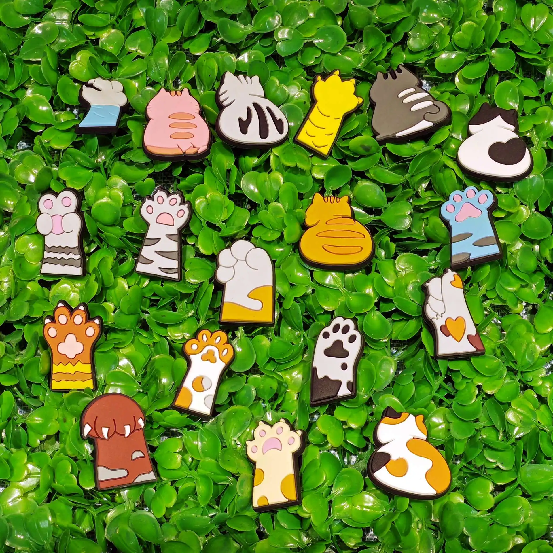 Hot Sales 1-18Pcs Cute Cats PVC Garden Shoes Charms Claw Paw Buckle Decorations For Children Bracelet view 4