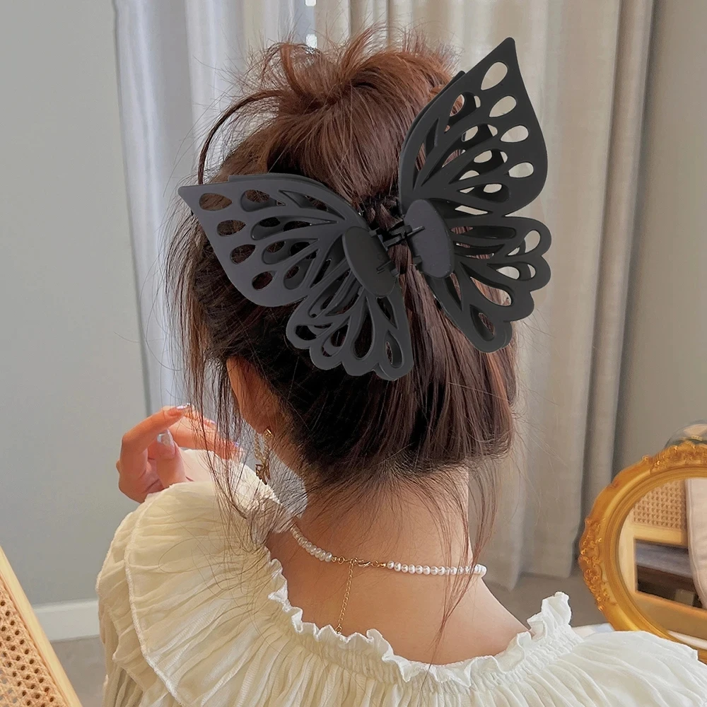 Extra Large Hollow Butterfly Hair Claw Clips Women Back Head Hairclip Barrettes Fashion Acrylic Bath Clip Headdress