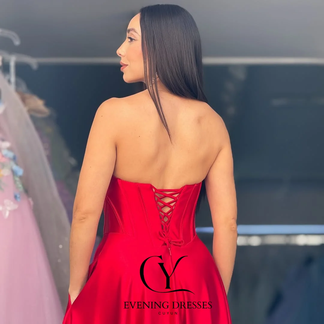 فساتين سهرة حمراء من CUYUN للنساء بدون حمالات بفتحة عالية مثيرة فستان حفلات طويل مشد خلفي مخصص للحفلات للمناسبات الخاصة