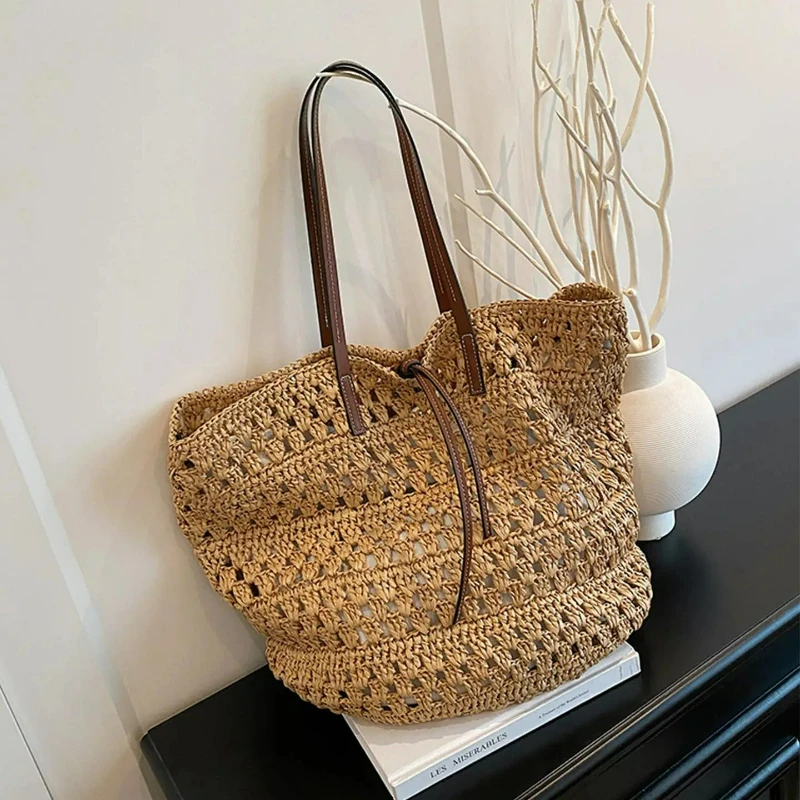 Large-capacity Hand-woven Straw Handbag, Stylish Bohemian Style Crossbody Bag Over The Shoulder, Suitable for Beach Vacations