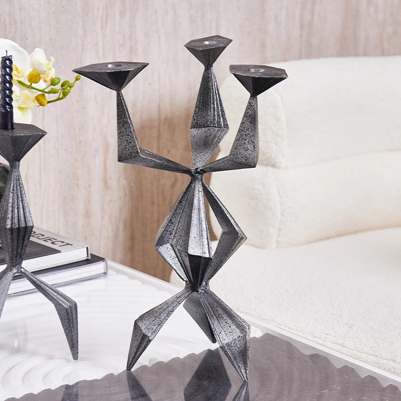 Modern Home Decoration Items Black Aluminium Abstract Polygon Shape Showpieces Resin Desktop Decor For Home Decoration