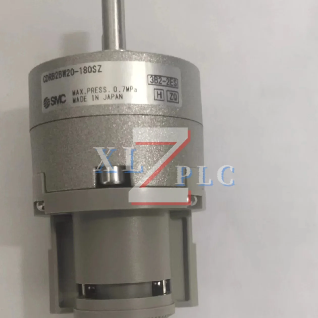 กระบอกสูบหมุน CRB2BW40-180SZ SMC ของแท้ใหม่ กระบอกสูบแกว่ง CRBU2W20-180SZ