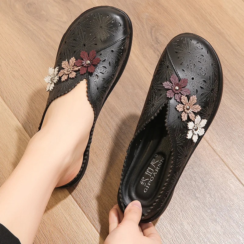 Genuine Leather Women Flats Hollow Woman Shoes Summer Loafers Breathable Beach Flats Shoes Female Comfort Slip on Walking Sandal