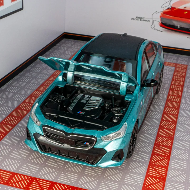 1:24 simulação BMW I5 liga modelo de carro coleção de ornamentos, porta pode ser aberta, direção sonora e luminosa, carro com amortecedor