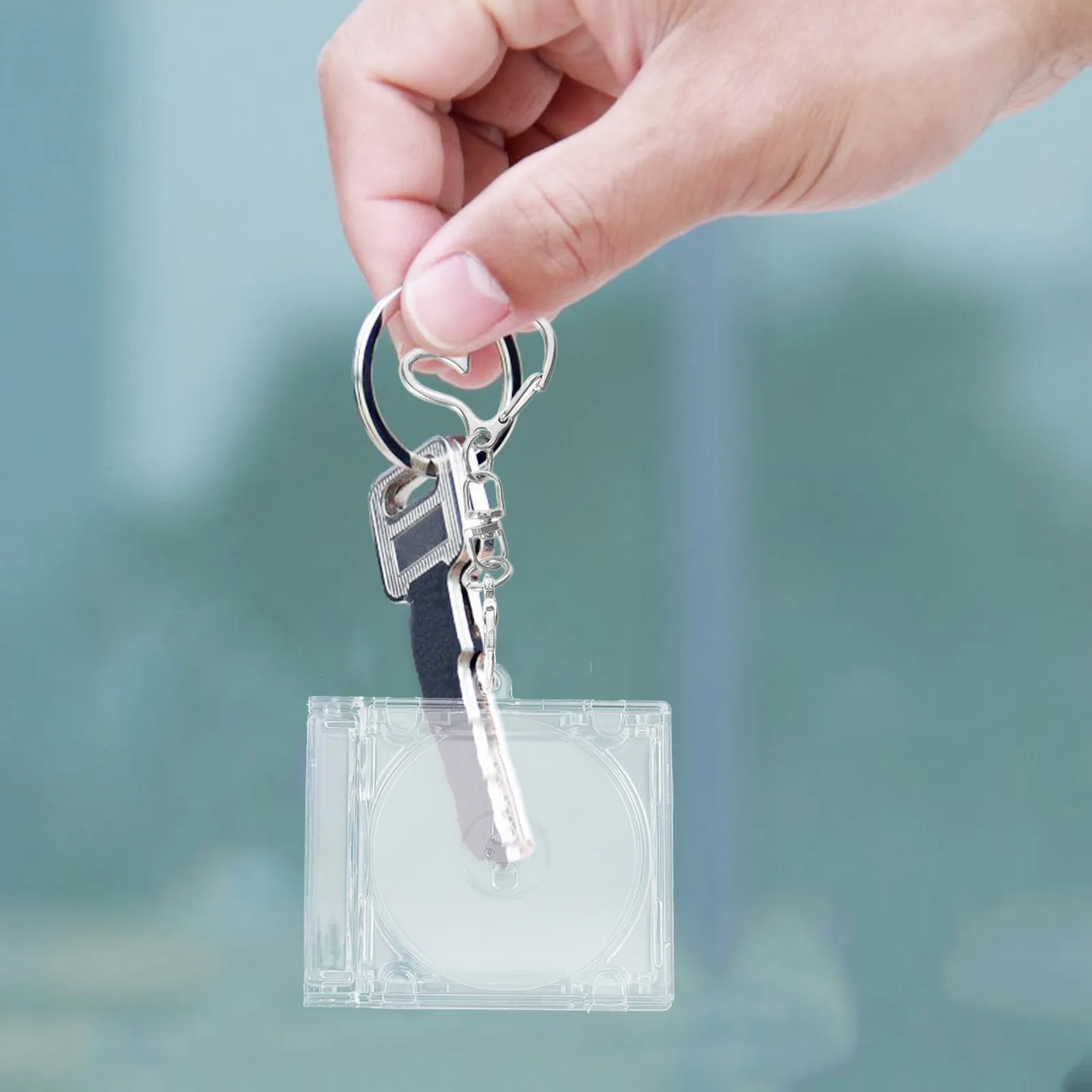 6Pcs Cd Keychain Pack Clear Mini Disc Holder Plastic Album Cases Dvd Cover Blank for DIY Backpack Hanging Album Cover Keychains