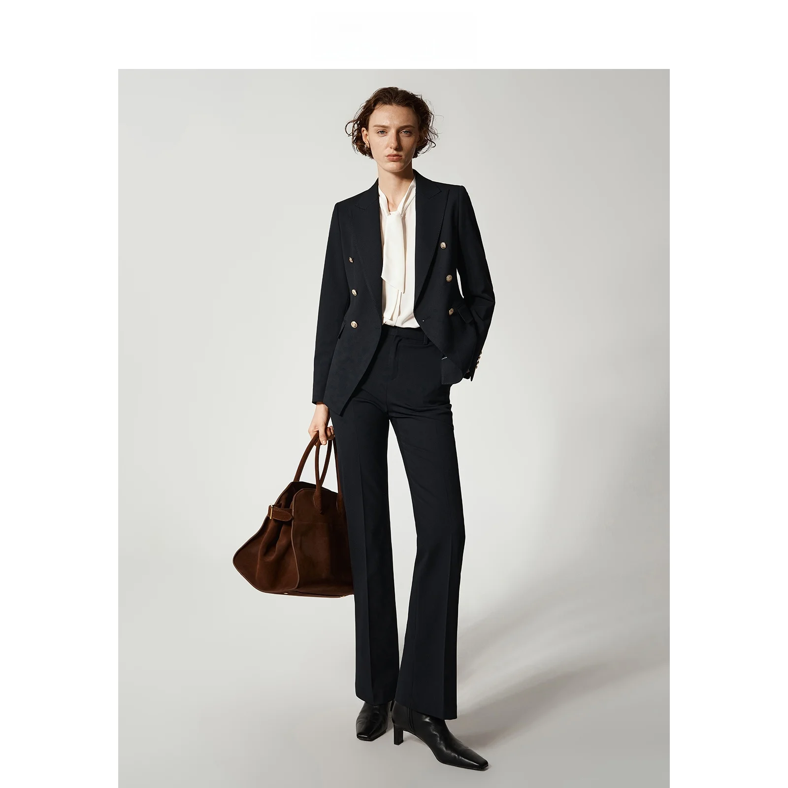 

Tai Chi Carbon Profional Suiting Women's Slim Fit Jaet And Flared Pants Set in Royal Blue Commute Sle Double Breasted