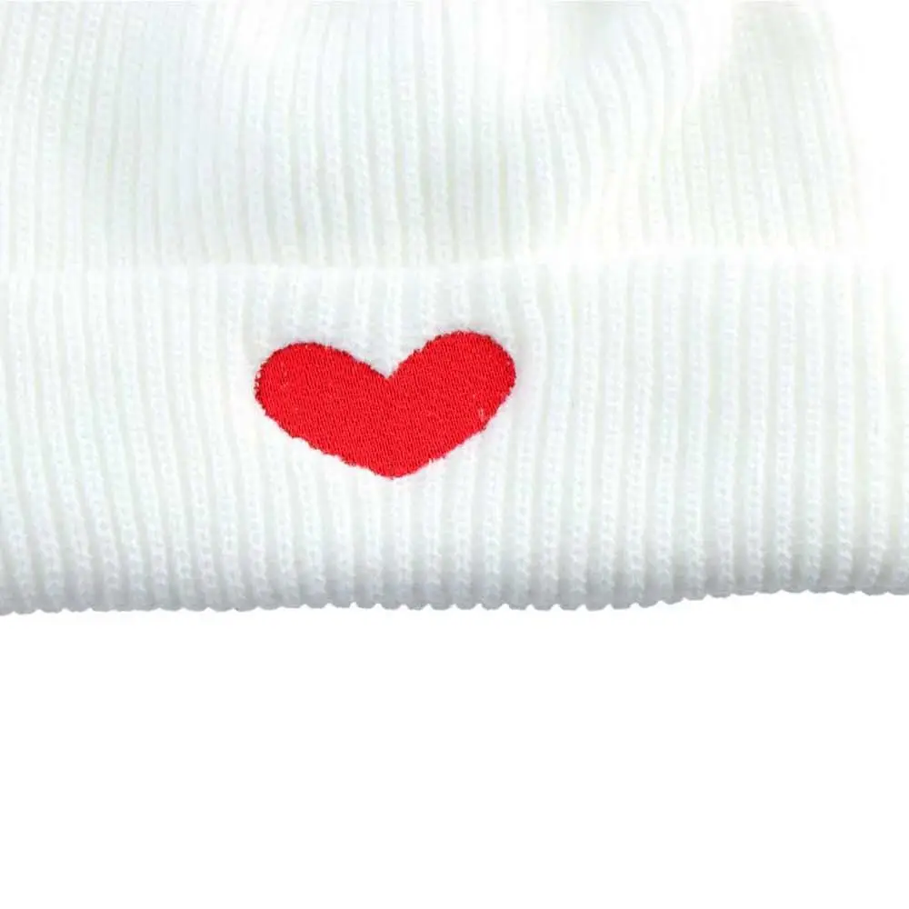 Bonnets Skullies d'amour en laine douce, couleur unie, broderie en forme de cœur, chapeau tricoté, Style Ins, élastique pour filles