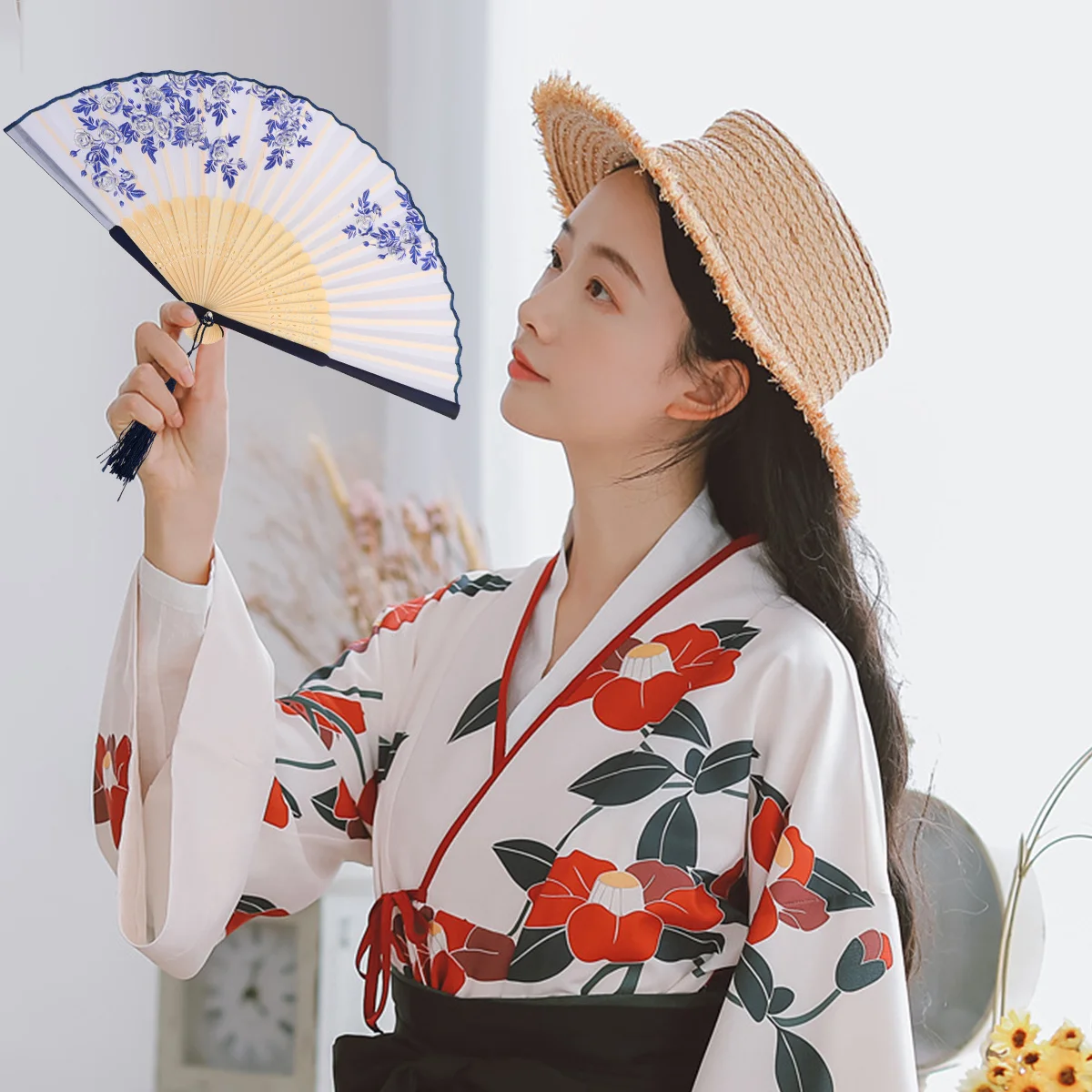 Ornament Fan Creative Foldable Classic Chinese Style Dance Home Decor Unique Design Durable Long Lasting Good Gift Photo Props