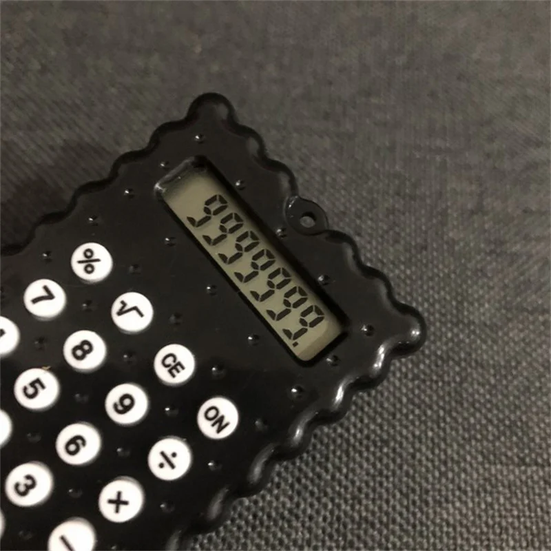 Calcolatrice a forma di biscotto Kawaii calcolatrice portatile studenti Mini calcolatrice per esami tascabili contatore a 8 cifre forniture per ufficio scolastico