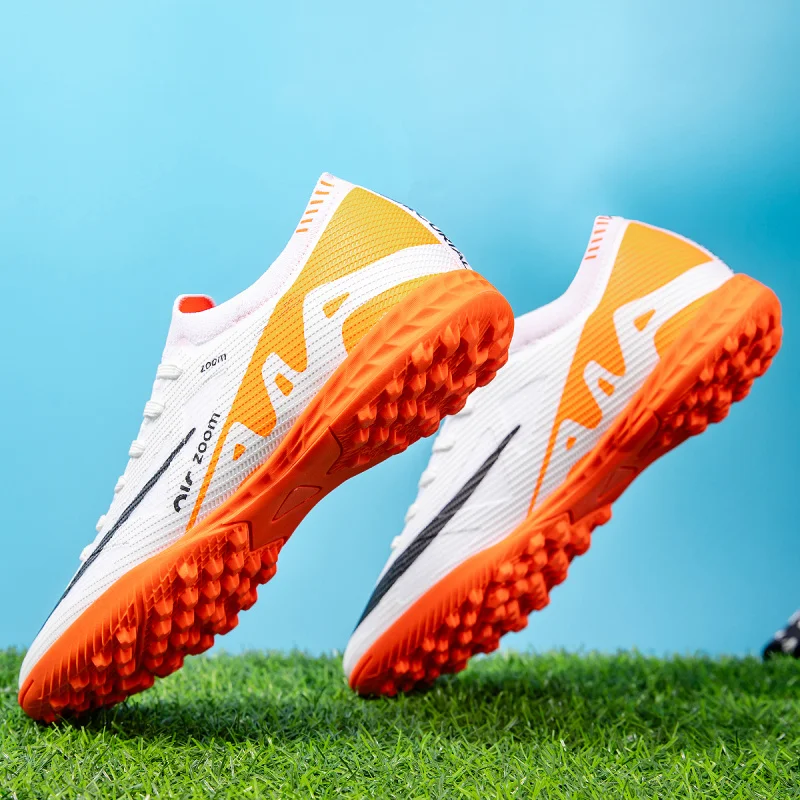 

2025 Football Shoes Professional Football Boots Man Soccer Shoes Adults Society Football Cleats Ultralight Training Soccer Sneak