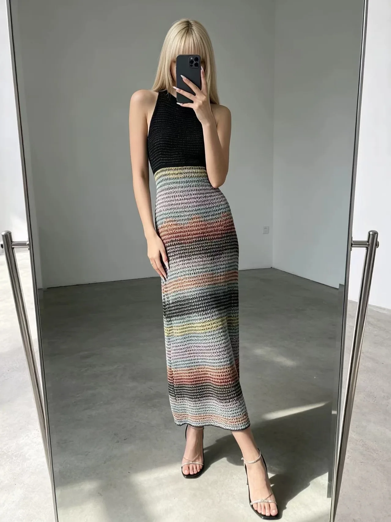 Elegant Mid-Length Backless Dress with Shiny Silk Stripes Color Block High-End Version for Women City Walk Casual Party